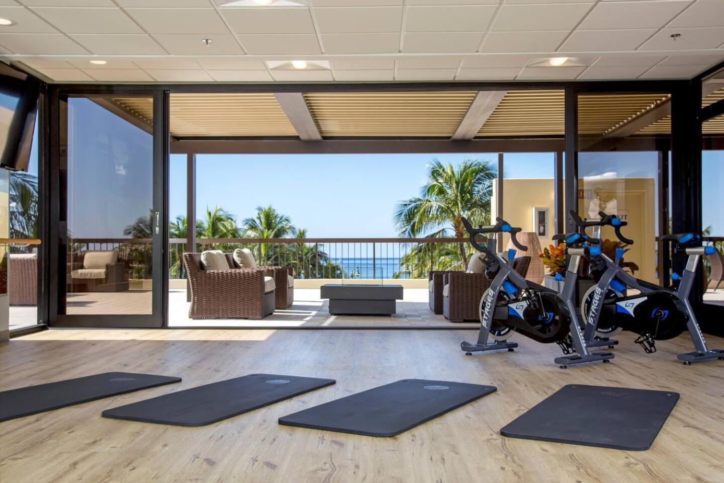 Luxury Oceanfront 2 Bedroom Apartment At Waikiki Beach Tower Honolulu Exteriér fotografie