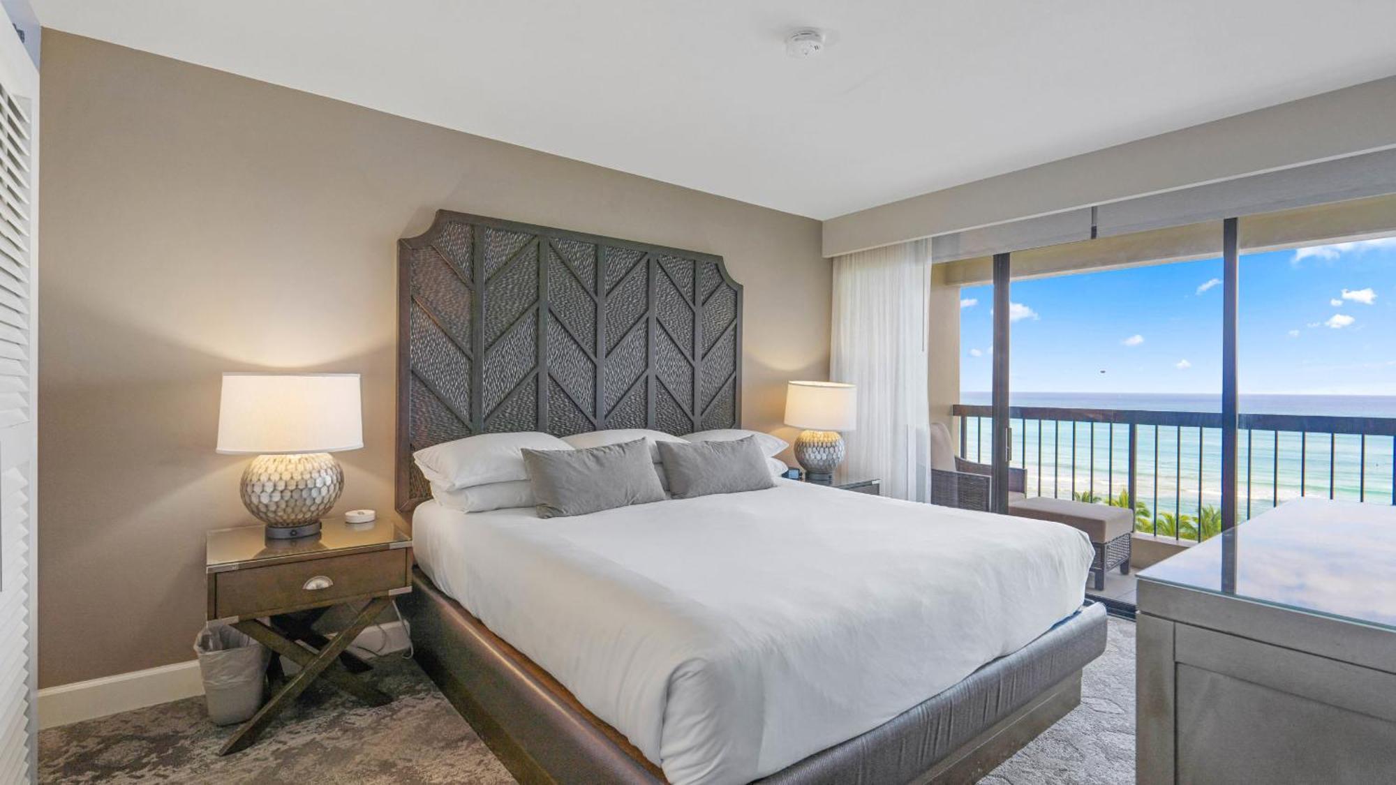 Luxury Oceanfront 2 Bedroom Apartment At Waikiki Beach Tower Honolulu Exteriér fotografie