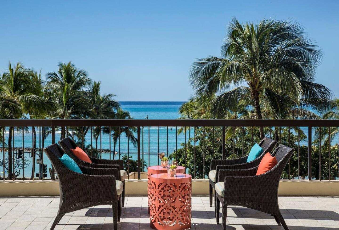 Luxury Oceanfront 2 Bedroom Apartment At Waikiki Beach Tower Honolulu Exteriér fotografie